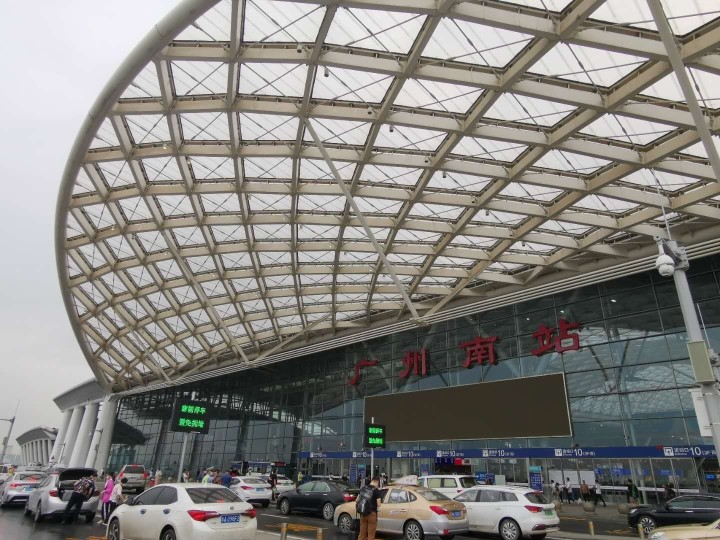 广州南站深圳北约车接送